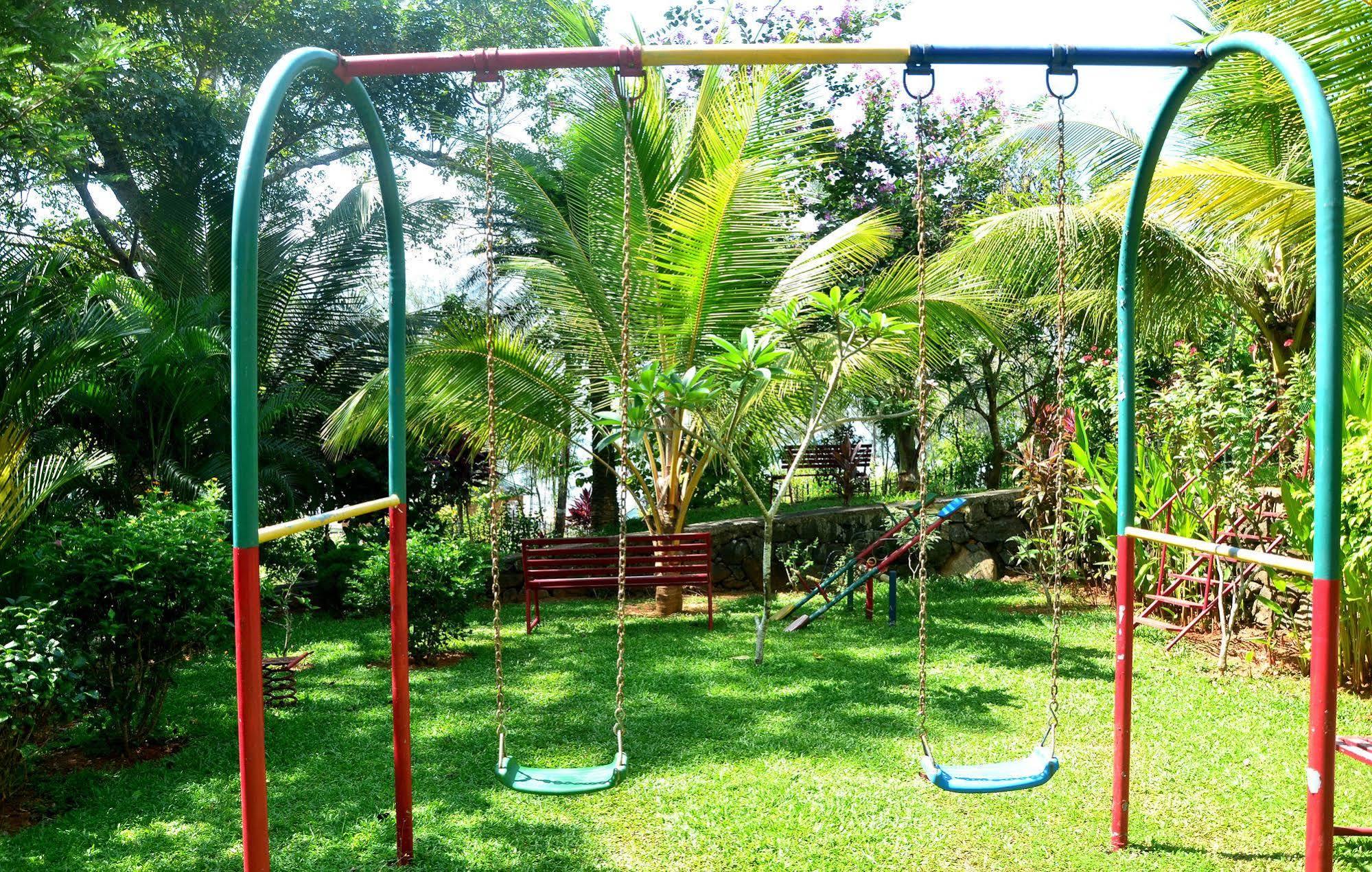 Vascodagama Beach Resort Kappad Exterior photo