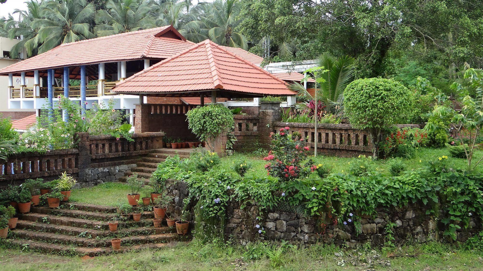 Vascodagama Beach Resort Kappad Exterior photo